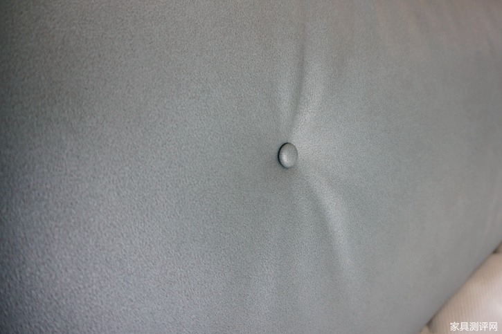 芝华仕5星软床测评：拥有“卧室沙发”的情调与便利 睡感细腻 实用性强！（型号：乐迪床架+红星尊典床垫）(图8)