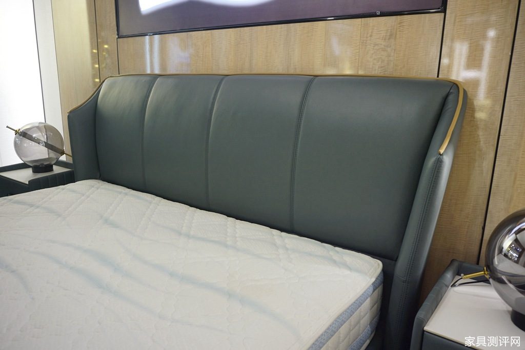 芝华仕智能床测评：半青皮高级床&精致护脊床垫 仪式感和氛围感拉满（型号：贝加尔床架+塞纳河一体式电动床垫）(图3)