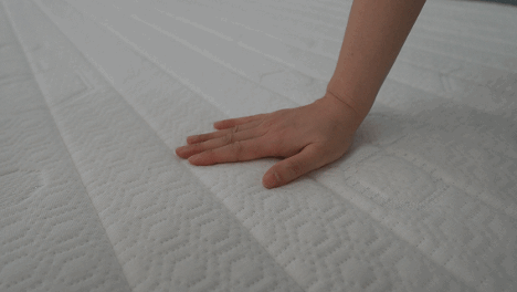 芝华仕智能床测评：多变视觉设计巧饰精致小家 床垫软糯且互动性强（型号：40085床架+艾达床垫+阿尔法电动架）(图22)