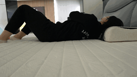 芝华仕智能床测评：多变视觉设计巧饰精致小家 床垫软糯且互动性强（型号：40085床架+艾达床垫+阿尔法电动架）(图30)