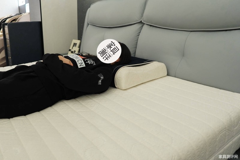 芝华仕智能床测评：多变视觉设计巧饰精致小家 床垫软糯且互动性强（型号：40085床架+艾达床垫+阿尔法电动架）(图31)