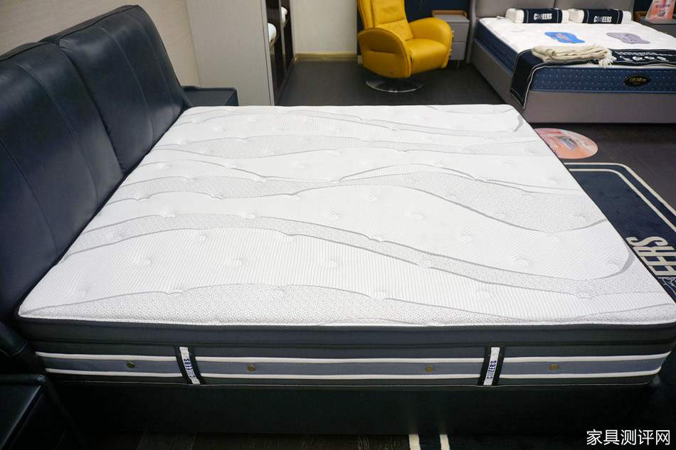 芝华仕5星床垫测评：灵动“双弹簧”体系 打造个性软睡感 睡眠品质up！（型号：5星深眠1号垫）(图3)