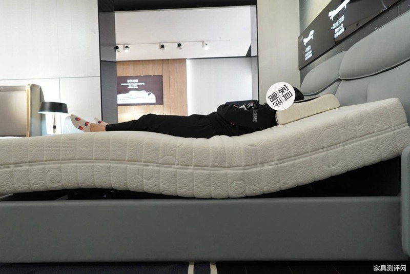 芝华仕智能床测评：多变视觉设计巧饰精致小家 床垫软糯且互动性强（型号：40085床架+艾达床垫+阿尔法电动架）(图34)