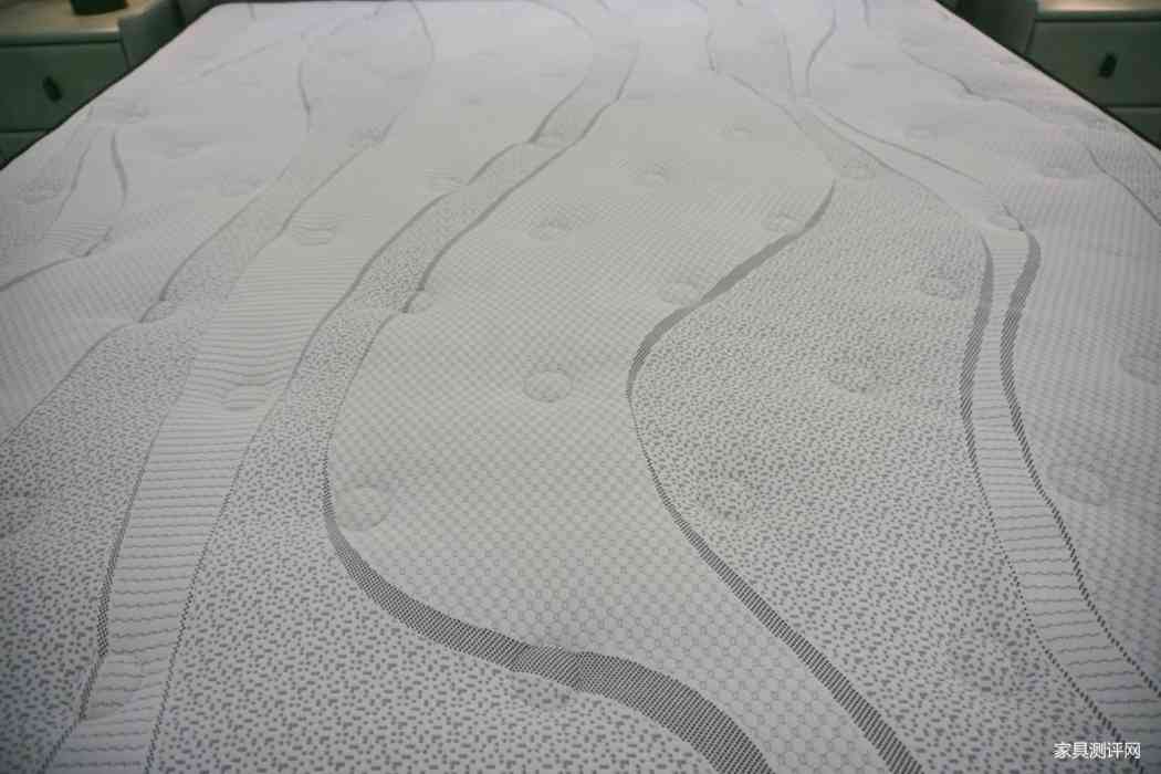 芝华仕智能床垫测评：细腻的硬睡感 为解乏而生 环保又助眠（型号：智能深眠1号垫）(图5)