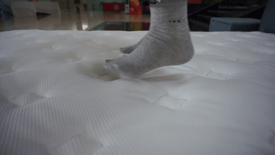 芝华仕5星软床测评：拥有“卧室沙发”的情调与便利 睡感细腻 实用性强！（型号：乐迪床架+红星尊典床垫）(图25)