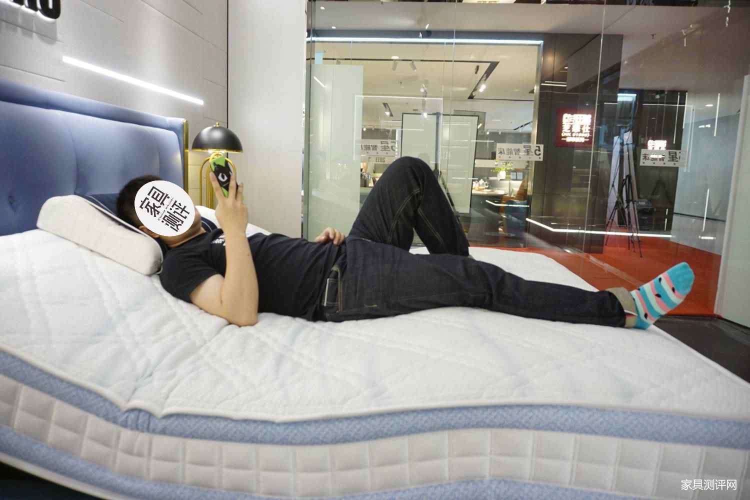 芝华仕智能床测评：半青皮高级床&精致护脊床垫 仪式感和氛围感拉满（型号：贝加尔床架+塞纳河一体式电动床垫）(图33)