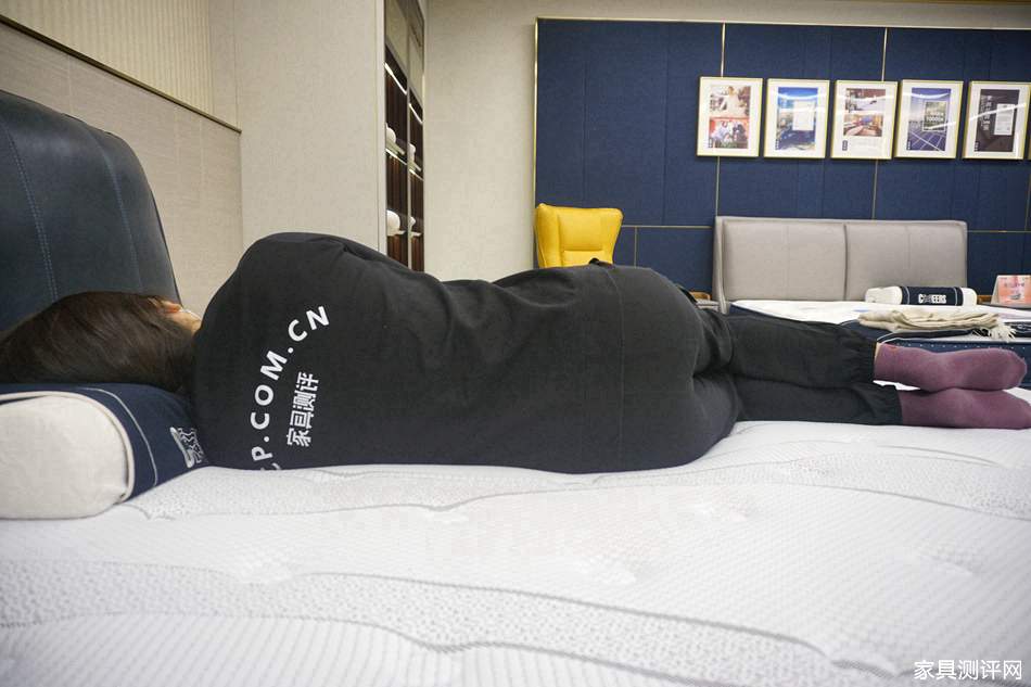 芝华仕5星床垫测评：灵动“双弹簧”体系 打造个性软睡感 睡眠品质up！（型号：5星深眠1号垫）(图17)
