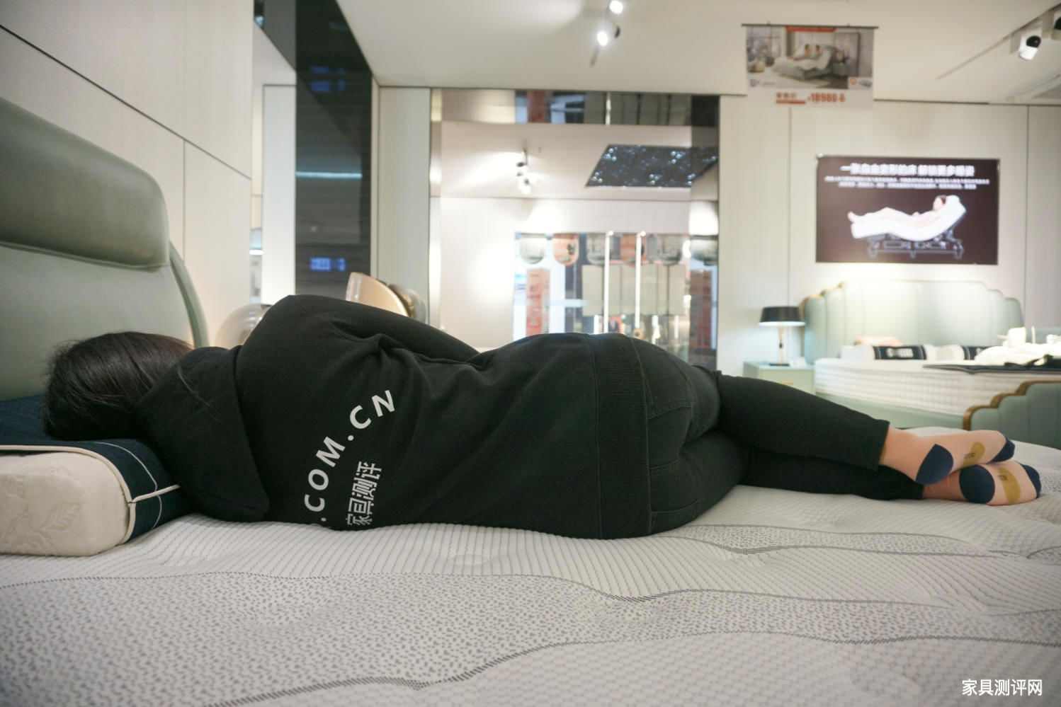 芝华仕智能床垫测评：细腻的硬睡感 为解乏而生 环保又助眠（型号：智能深眠1号垫）(图15)