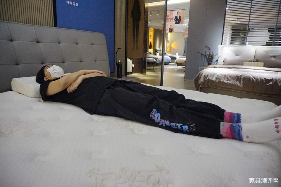 芝华仕5星软床测评：睡感细腻的高配床垫 不只是护脊！（型号：莱可床垫）(图15)