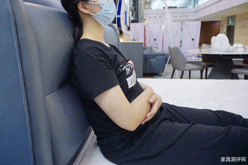 芝华仕5星软床测评：错落式设计抓人眼球 细节工艺走心 打造质感空间（型号：10533床架+美辰床垫）(图15)