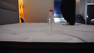 芝华仕5星软床测评：轻薄化造型 柔缓压睡感 一键开启酣睡模式（型号：艾凡床架+艾凡二代床垫）(图26)