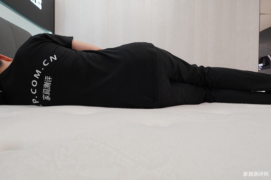 芝华仕智能床测评：给居家做减法 给生活做加法（型号：吉朗床架+斯蒂芬一体电动床垫）(图23)