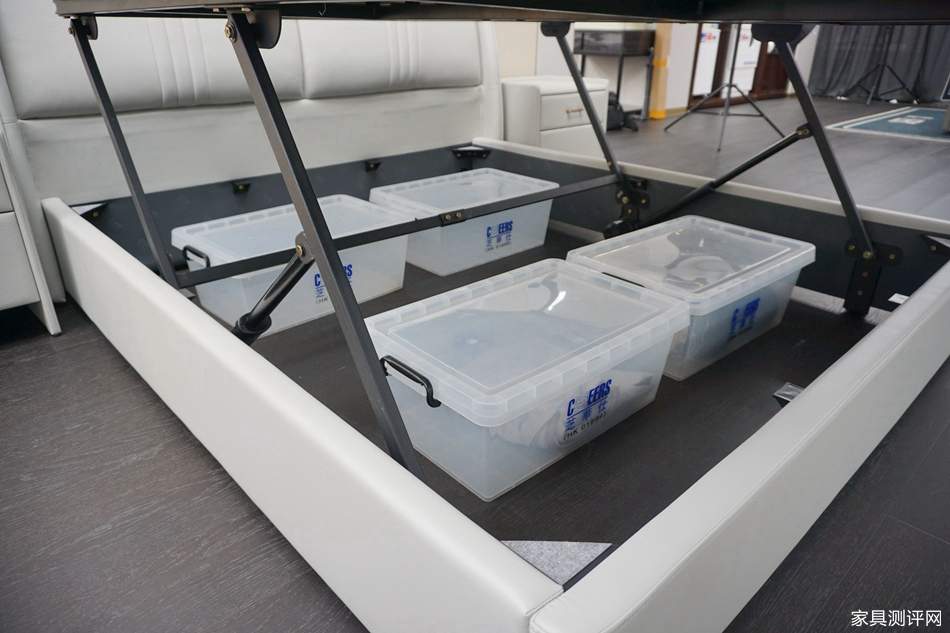 芝华仕5星床垫测评：有品！运动元素融入居家氛围 精准贴身睡感（型号：卡利亚电动床架+5星床垫30周年纪念款床垫）(图23)