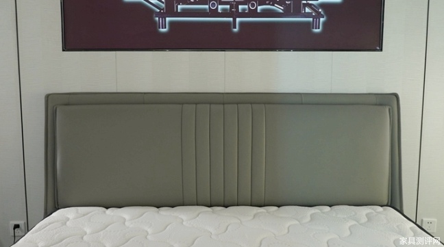芝华仕智能床测评：简洁有质感的都市美学，现代打工人的减压空间（型号：文莱床架+布拉格床垫+阿尔法电动架）(图5)