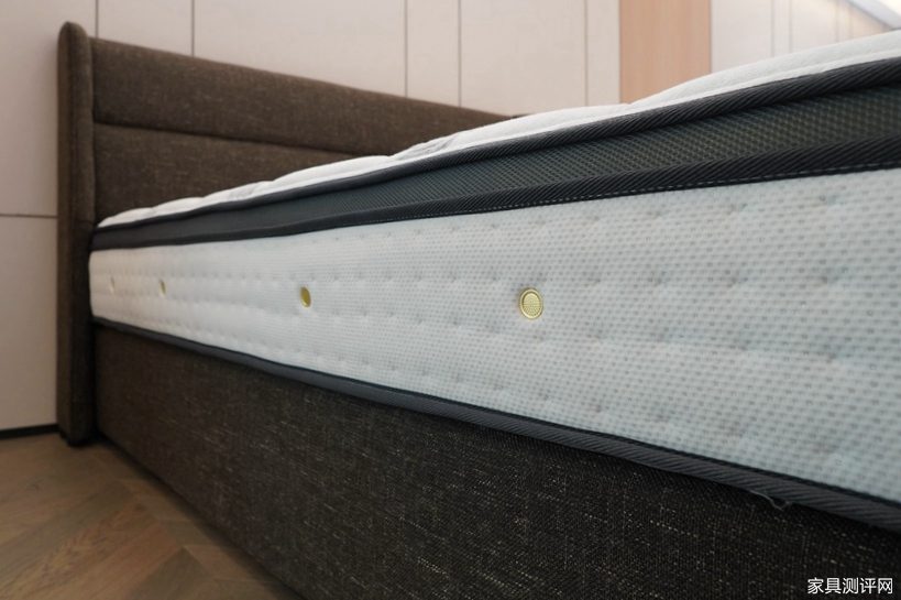 芝华仕5星软床测评：慵懒包裹型床垫 软得很有幸福感！（型号：华枝床垫）(图7)