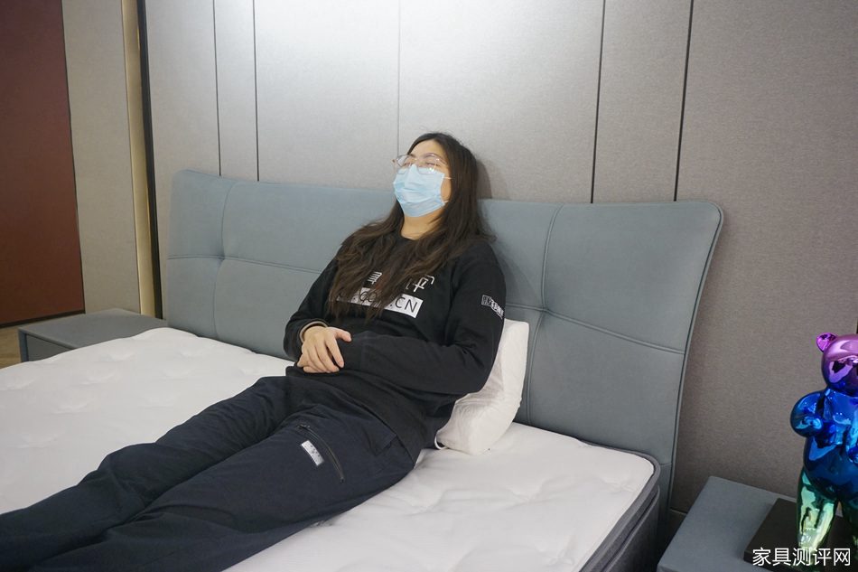 芝华仕5星软床测评：俏皮小猫造型&精巧尺寸设计 俘获年轻一族芳心（型号：颂佳床架+居然完美床垫）(图18)