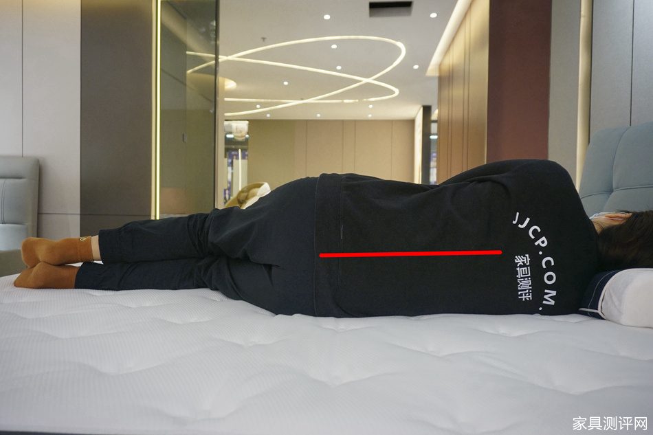 芝华仕5星软床测评：俏皮小猫造型&精巧尺寸设计 俘获年轻一族芳心（型号：颂佳床架+居然完美床垫）(图28)