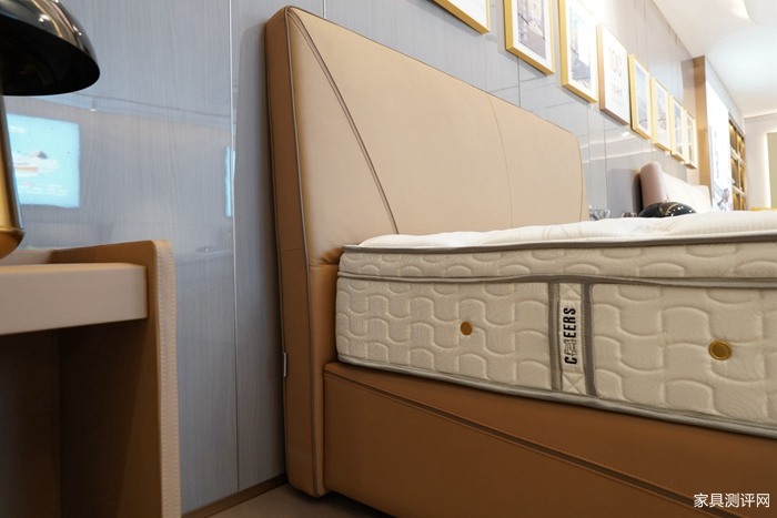 芝华仕5星床垫测评：极简美学设计 柔缓治愈睡感 让小家显高级有质感（型号：西奥多套床）(图8)
