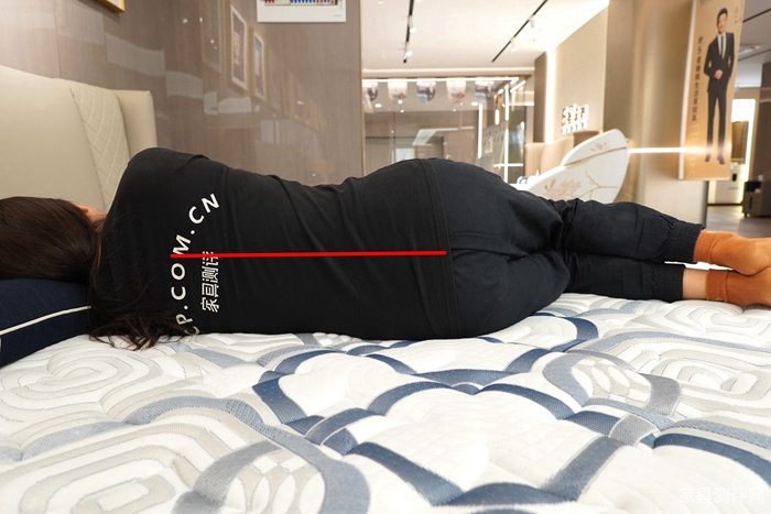 芝华仕5星床垫测评：兼容柔缓包裹与细腻承托 开启愉悦酣睡模式（型号：月星荣耀床垫）(图15)