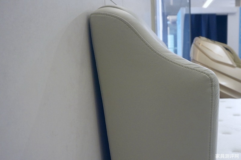 芝华仕5星床垫测评：“皇冠式”设计给足气场不撞款 护脊床垫也有趣味动感（型号：苏黎世电动套床）(图13)