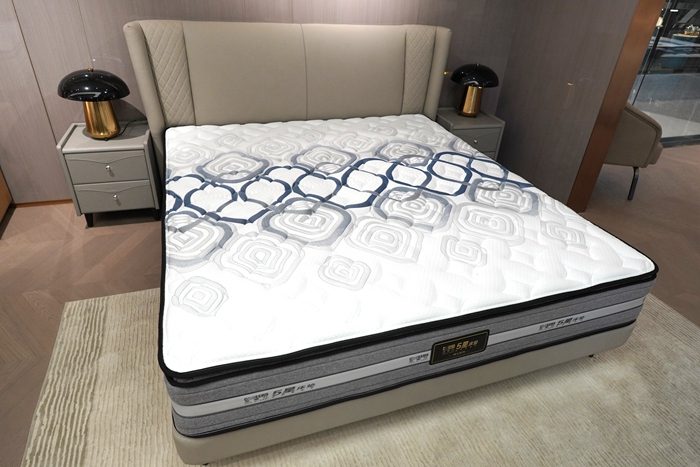 芝华仕5星床垫测评：兼容柔缓包裹与细腻承托 开启愉悦酣睡模式 - Room芯家居