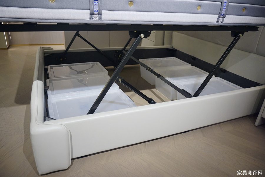 芝华仕5星床垫测评：“皇冠式”设计给足气场不撞款 护脊床垫也有趣味动感（型号：苏黎世电动套床）(图19)