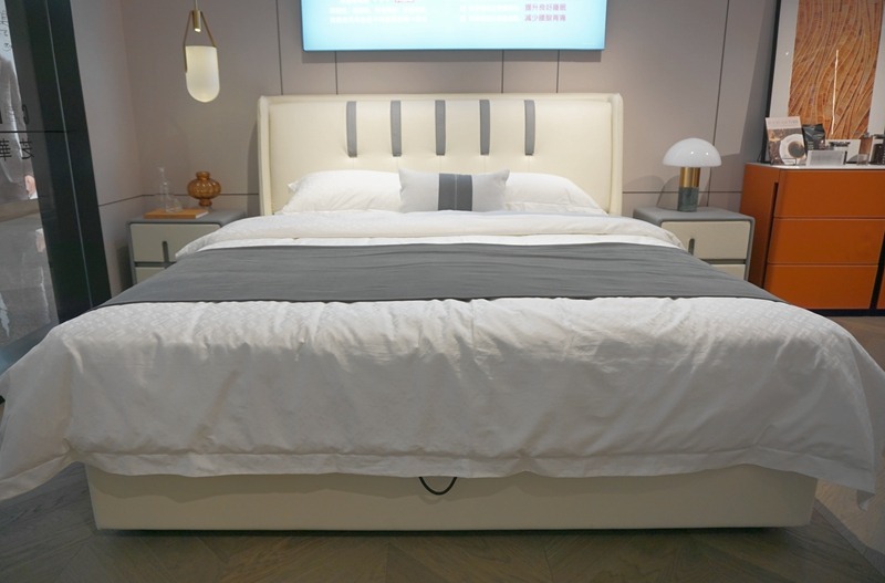 芝华仕5星软床测评：折耳造型显个性 细节加分 满足精致用户所 - Room芯家居