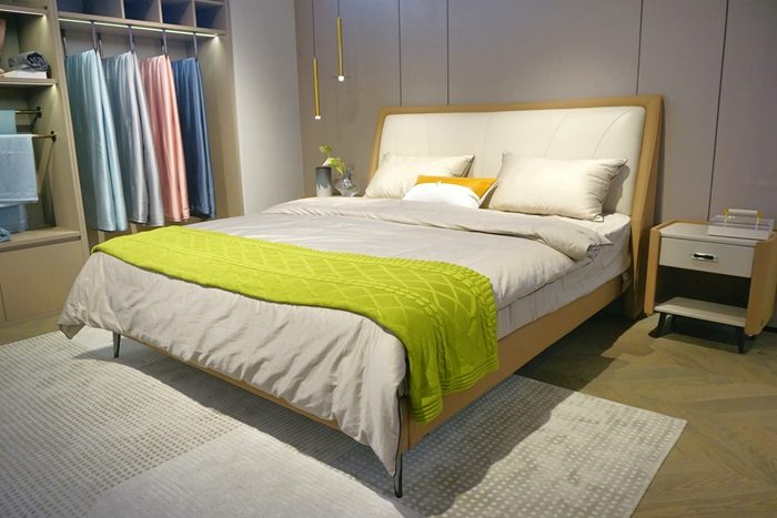 芝华仕5星软床测评：双床屏撞色设计 打造活力空间 床垫软糯宜 - Room芯家居