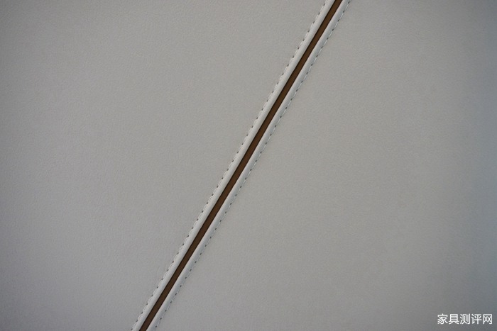 芝华仕5星软床测评：多面设计将高级质感带入小卧室 床垫软糯宜睡眠（型号：情书床架+玫瑰心语床垫）(图11)