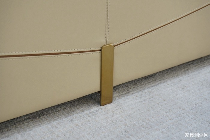 芝华仕5星软床测评：多面设计将高级质感带入小卧室 床垫软糯宜睡眠（型号：情书床架+玫瑰心语床垫）(图10)