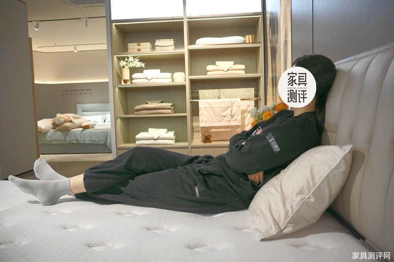 芝华仕5星软床测评：用留白艺术打造都市小家，床垫支撑清晰有助睡眠（型号：芝享床架+安妮床垫）(图14)