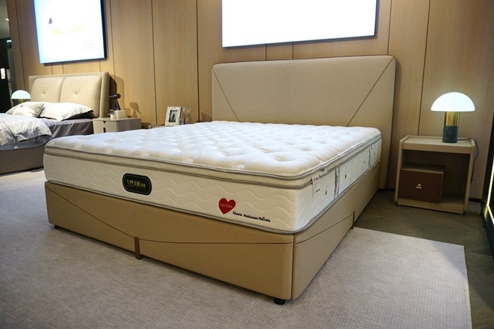 芝华仕5星软床测评：多面设计将高级质感带入小卧室 床垫软糯宜 - Room芯家居