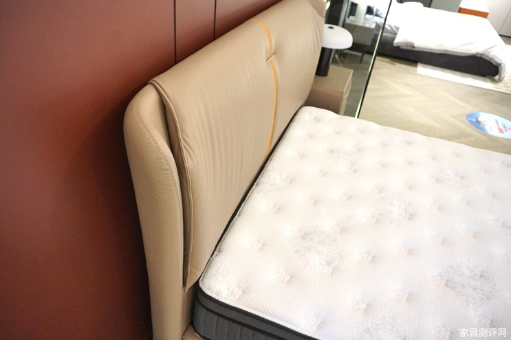 芝华仕5星软床测评：国风旗袍设计联手高级3D床垫 空间韵味和睡眠质感都有了（型号：荣耀享家床架+布兰卡床垫）(图12)