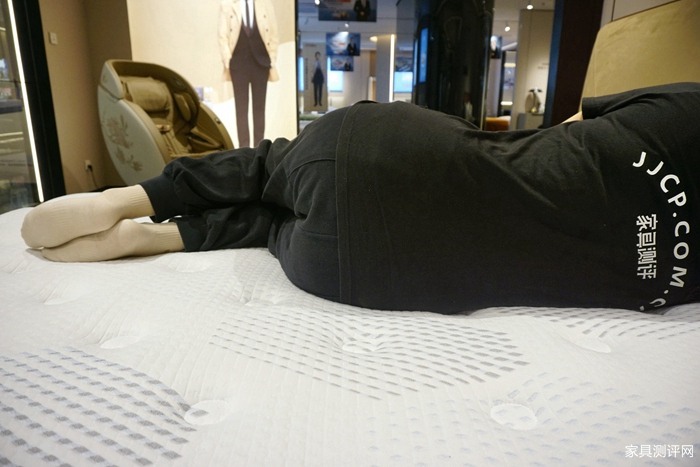 芝华仕5星软床测评：一款具有幸福感的床垫 动静皆惬意（型号：波恩床垫）(图19)