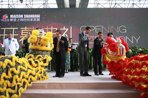 第二十三届中国国际家具展览会和2017摩登上海时尚家居展盛大开幕(图2)