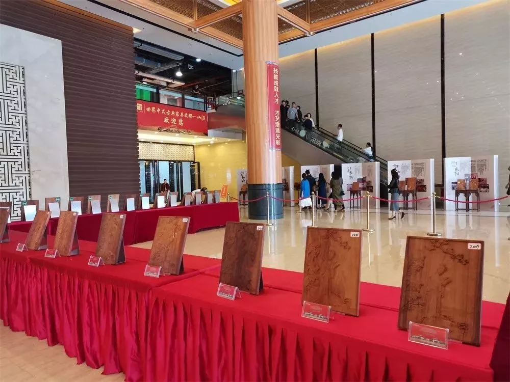 2019年中国技能大赛——“三福杯”第二届全国家具雕刻职业技能竞赛总决赛圆满落幕(图16)