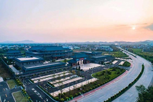 伍炳亮黄花梨艺博馆中国传统家具艺术展暨技艺传承口述史首发式在台山举办(图2)