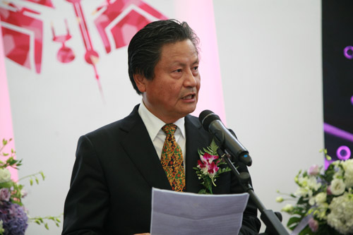 第二十四届中国国际家具展览会暨2018摩登上海时尚家居展开幕(图4)