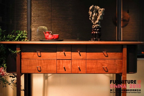 第二十四届中国国际家具展览会暨2018摩登上海时尚家居展开幕(图9)
