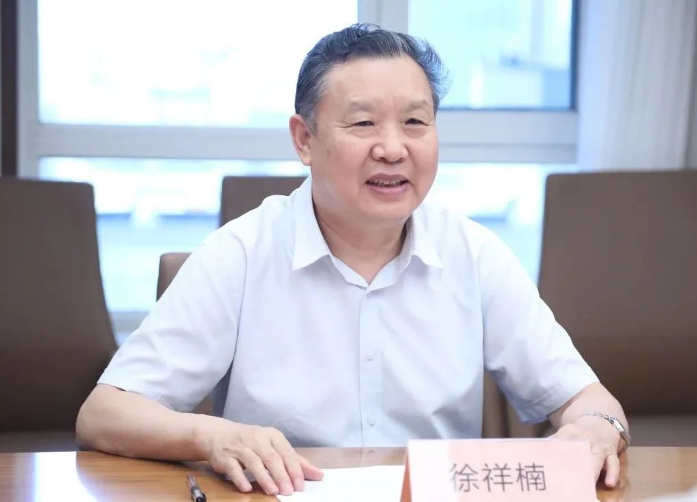 徐祥楠理事长会见遵化市人民政府市长张福增(图1)