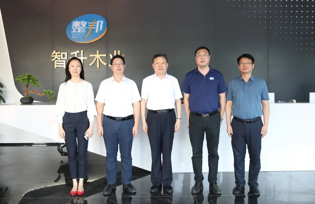 徐祥楠理事长一行调研广西家具产业(图6)