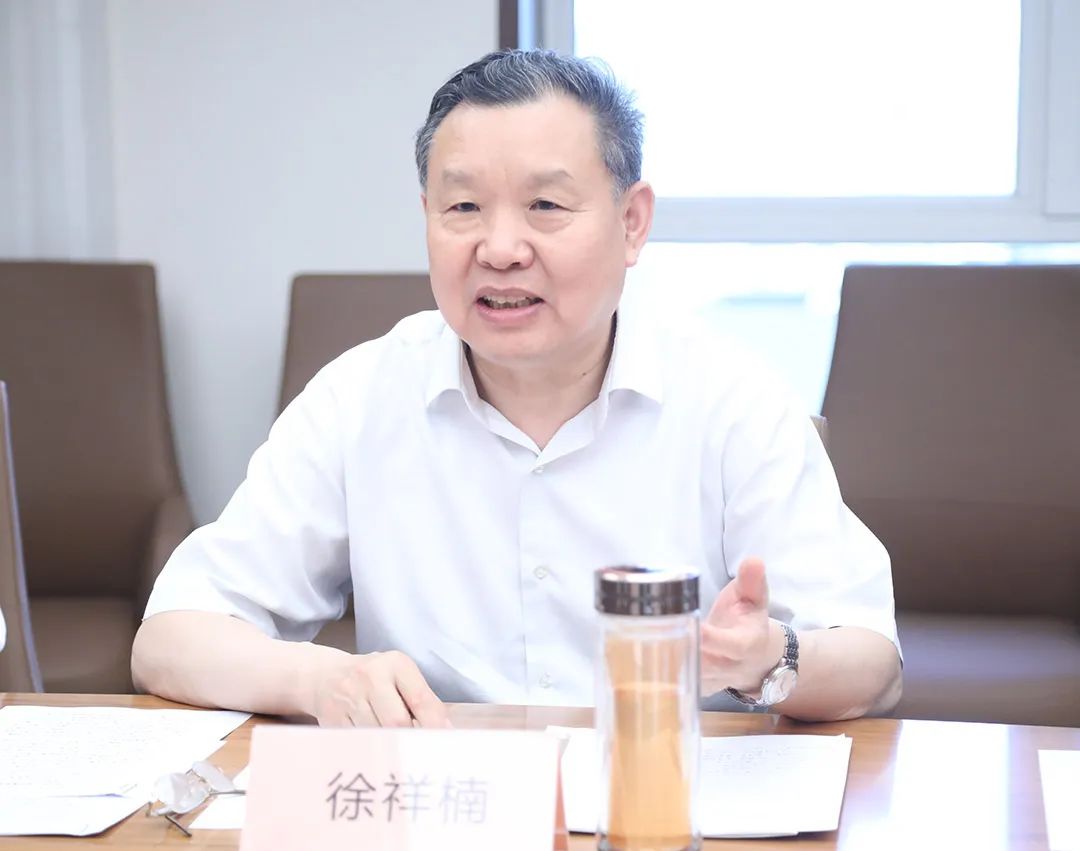 徐祥楠理事长会见中共深州市委书记于波一行(图1)