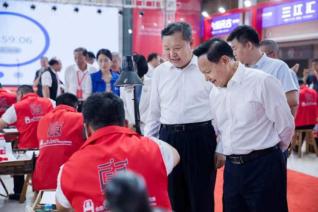 全国行业职业技能竞赛——第五届全国家具职业技能竞赛总决赛盛大开幕(图9)