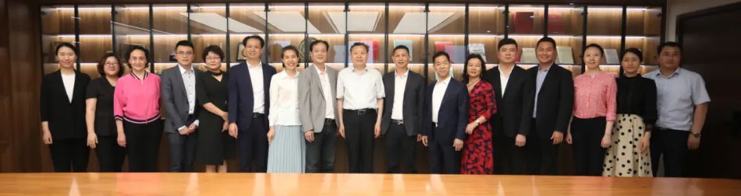 徐祥楠理事长会见中山市家具商会一行(图3)