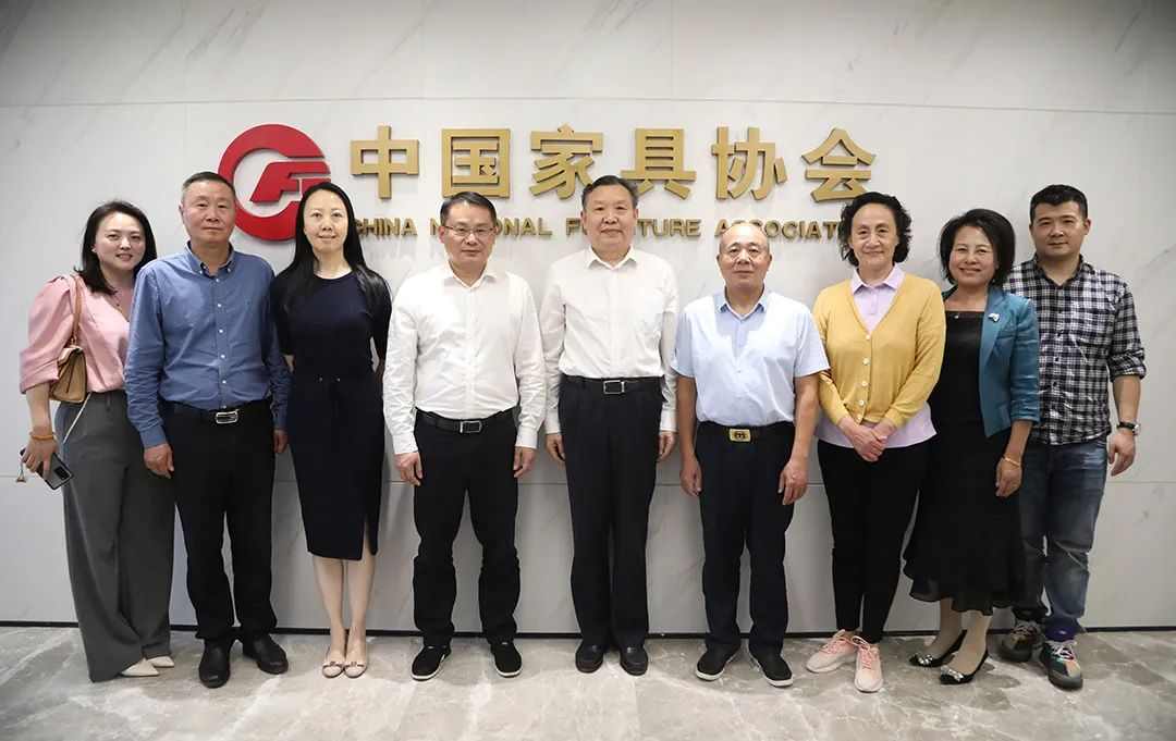 徐祥楠理事长会见宜春丰城高新区党工委书记胡振群一行(图3)