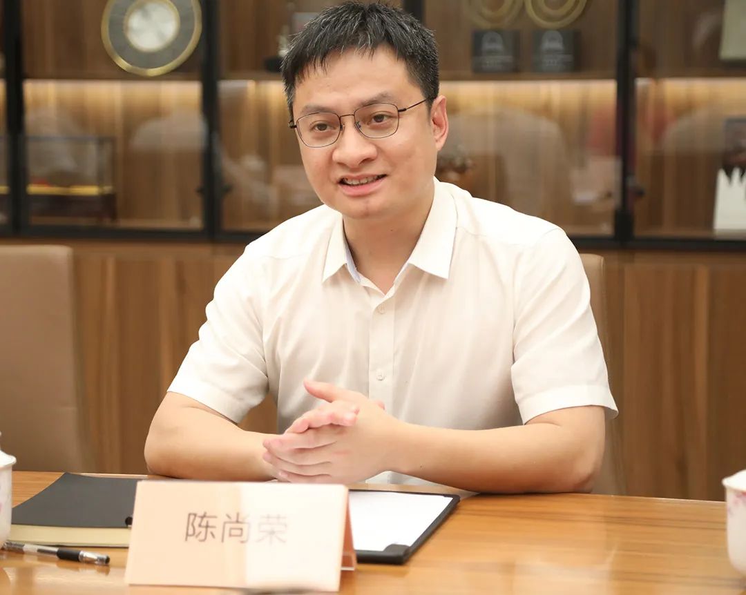 徐祥楠理事长会见厚街镇镇长陈尚荣一行(图3)