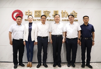 徐祥楠理事长会见开封市委常委、兰考县委书记陈维忠一行(图1)