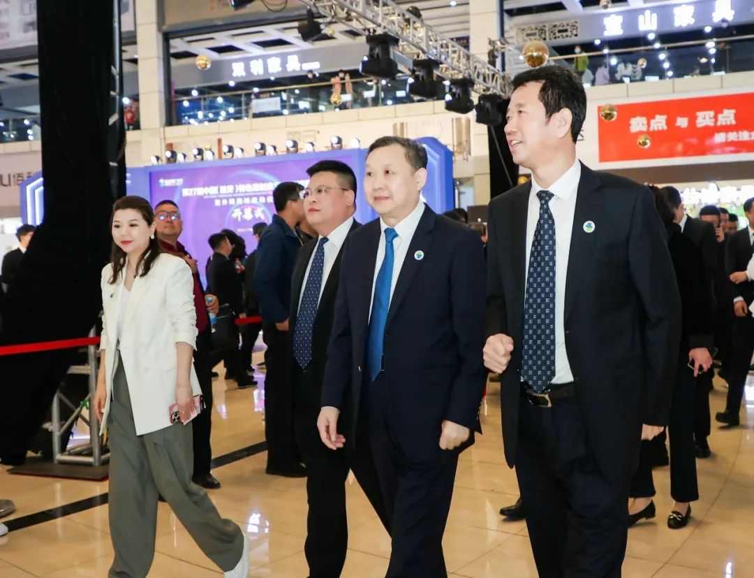 第27届中国（胜芳）特色定制家具国际博览会暨第14届胜芳国际家具原辅材料展盛大开幕(图5)