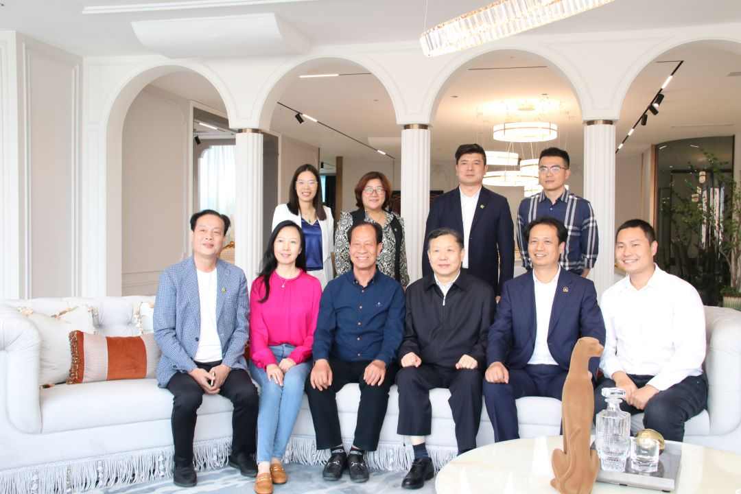 中国家具协会理事长徐祥楠一行前往中山市小榄镇调研(图5)