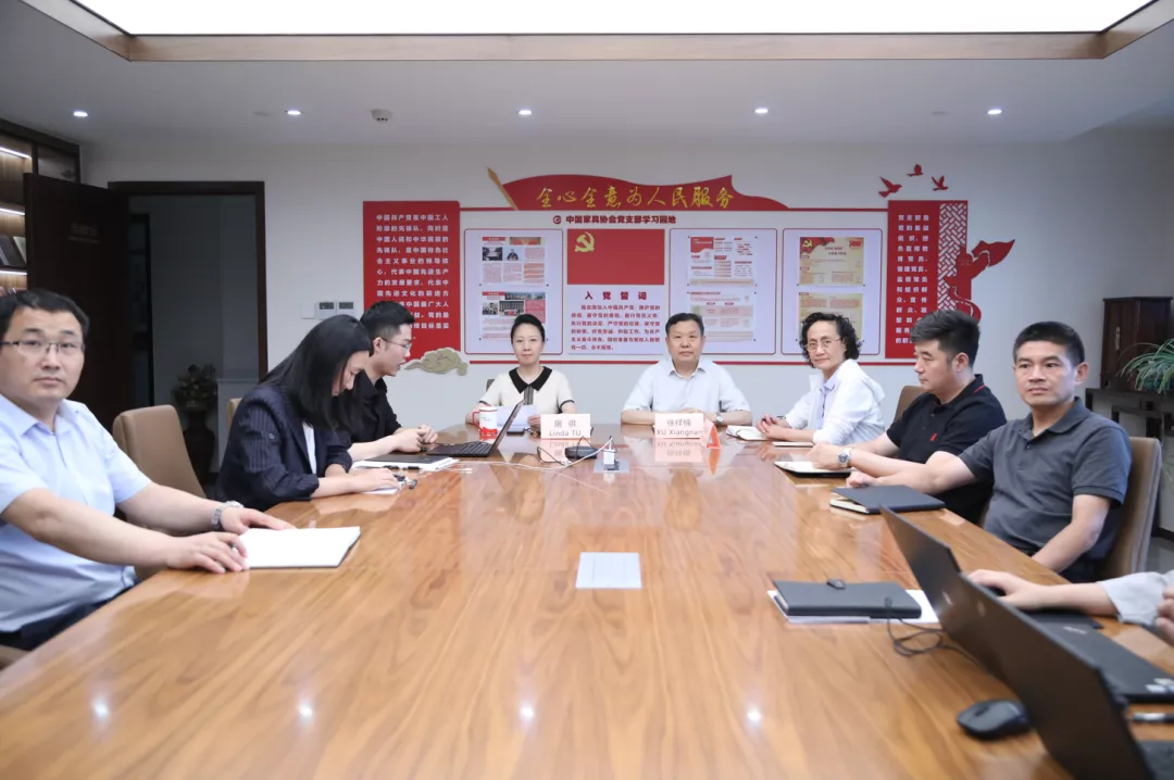 “中意设计创新基地—家具行业高级研修班”二期“设计创新”课程成功举办(图1)